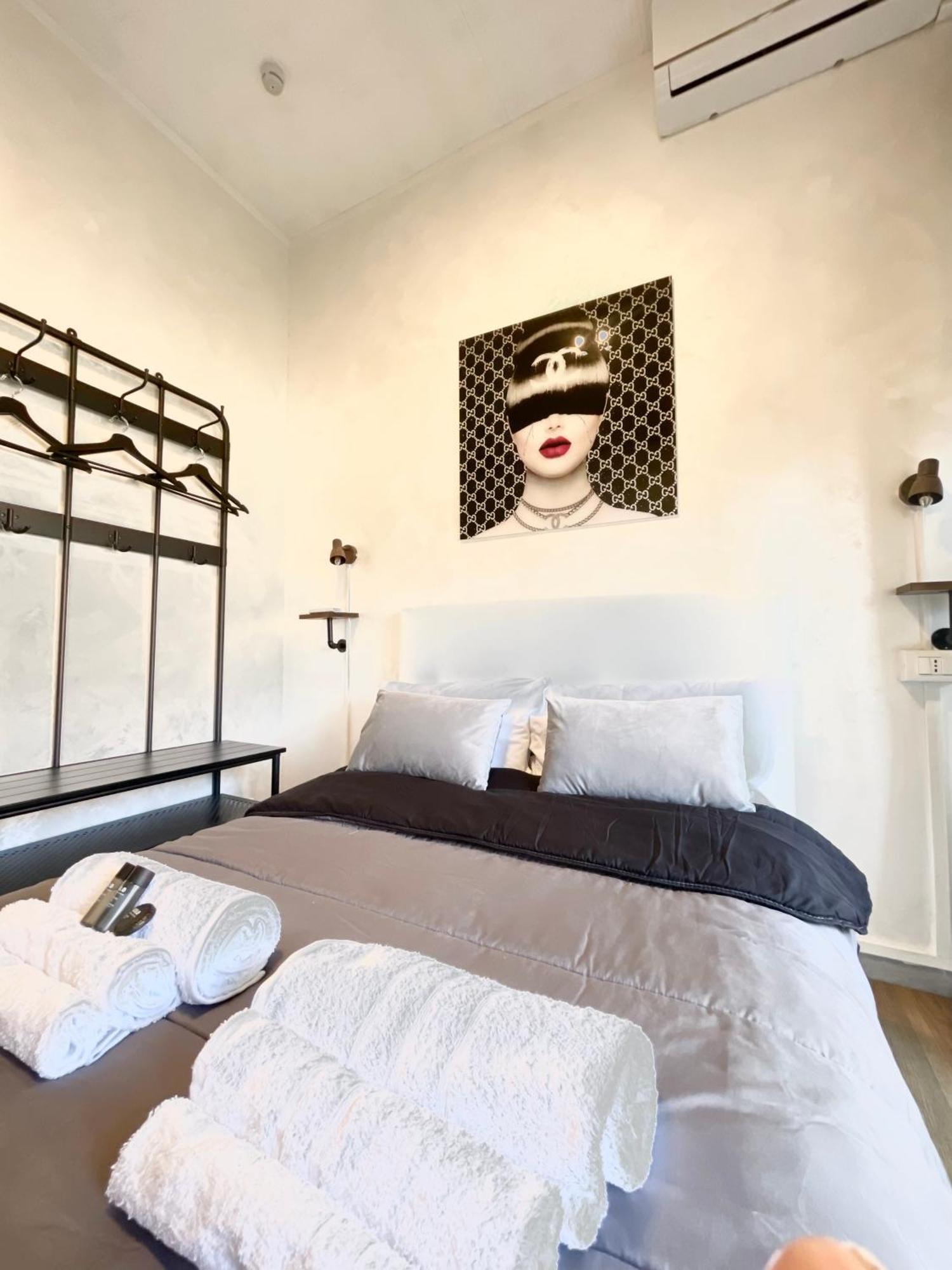 Romoli Rooms And Suites Exterior photo