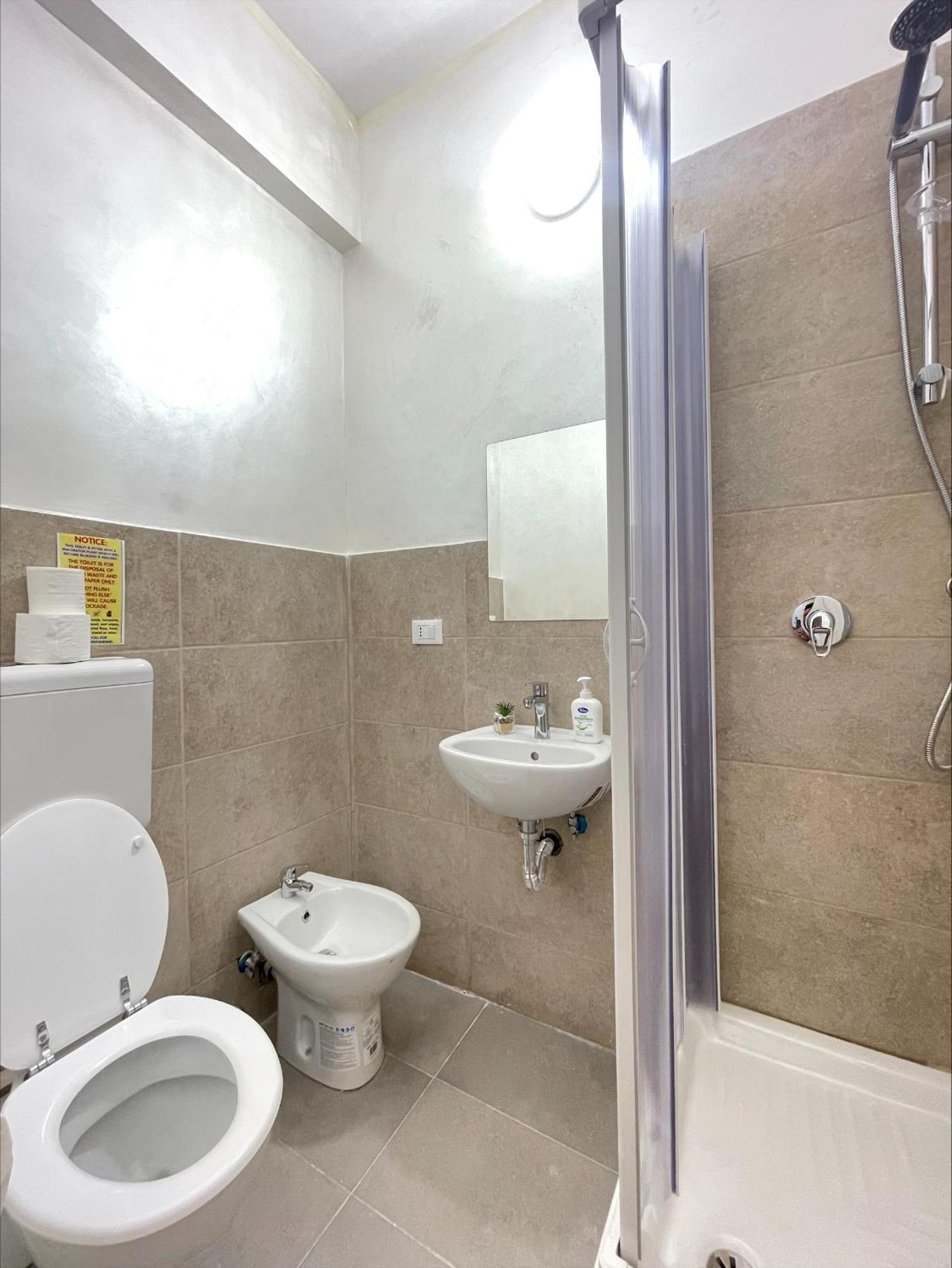Romoli Rooms And Suites Exterior photo